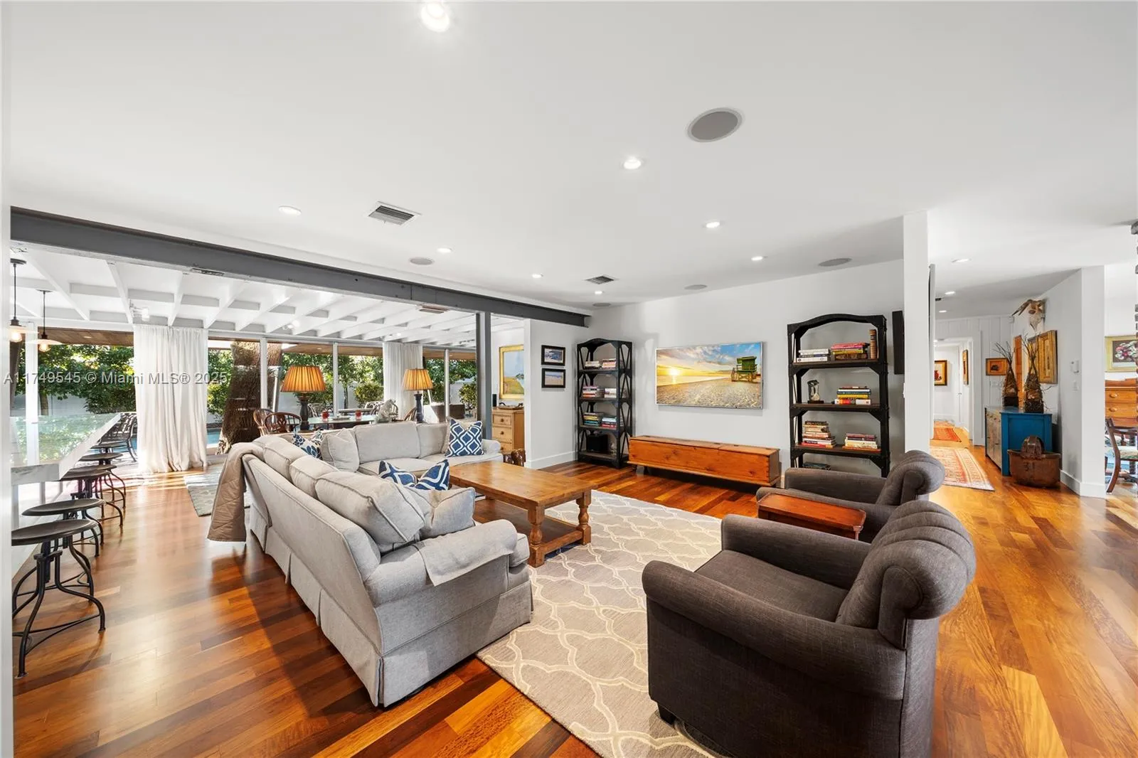 Miami, Florida 33143, United States, 4 Bedrooms Bedrooms, ,4 BathroomsBathrooms,Residential,Active,487