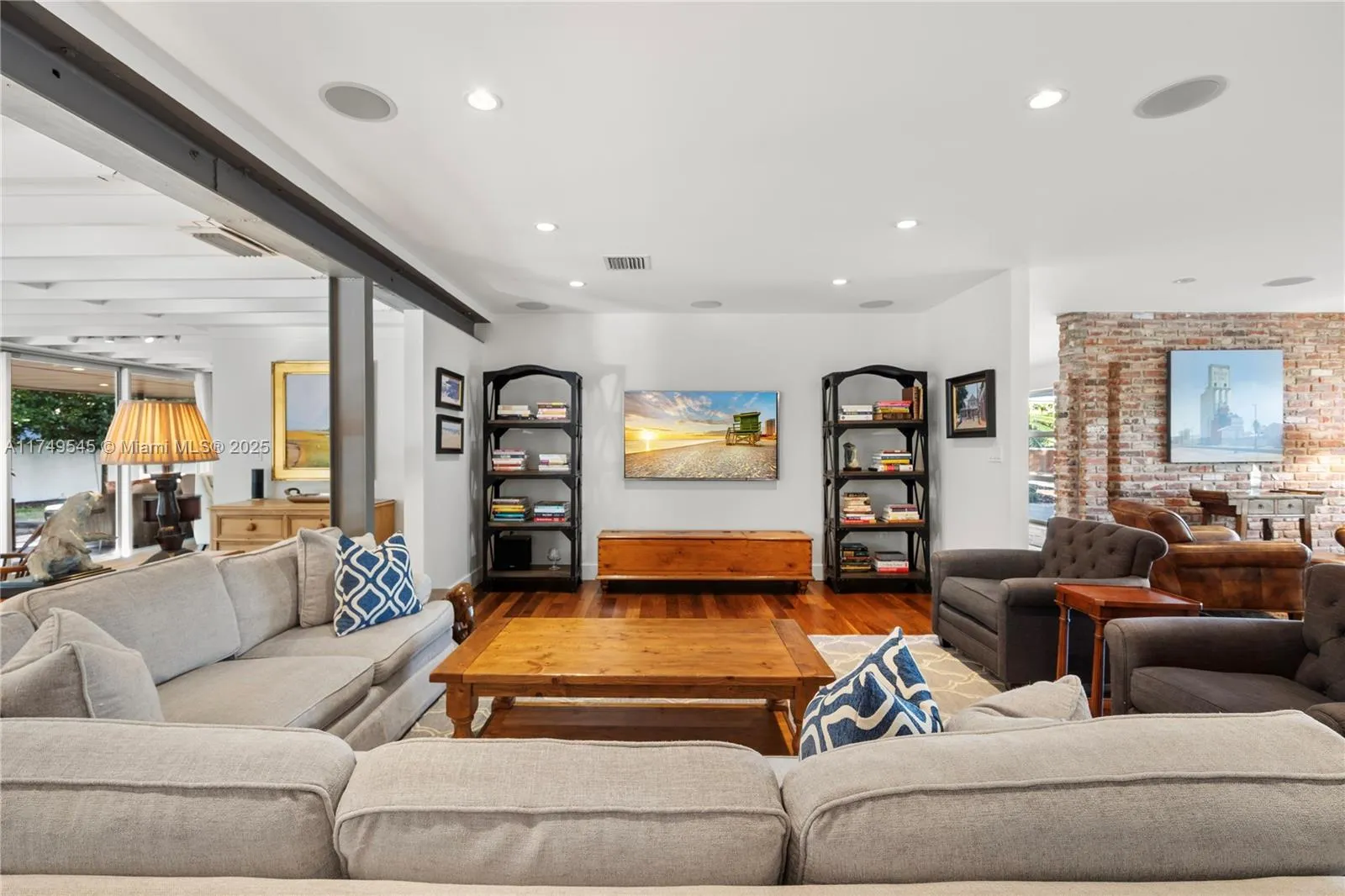 Miami, Florida 33143, United States, 4 Bedrooms Bedrooms, ,4 BathroomsBathrooms,Residential,Active,487