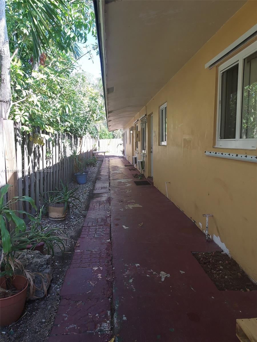 RIVERSIDE ADD AMEN PLAT - Residential Lease