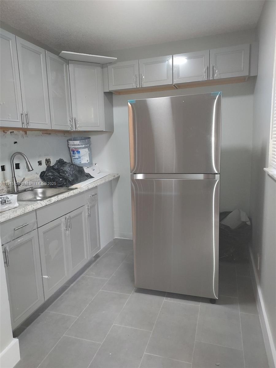 RIVERSIDE ADD AMEN PLAT - Residential Lease