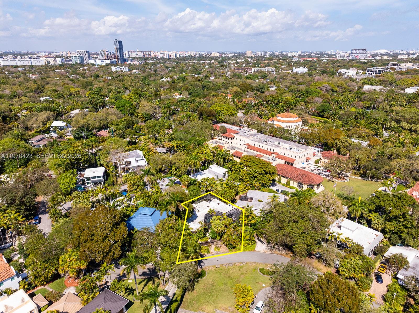 FOUR-WAY LODGE ESTATES - Residential