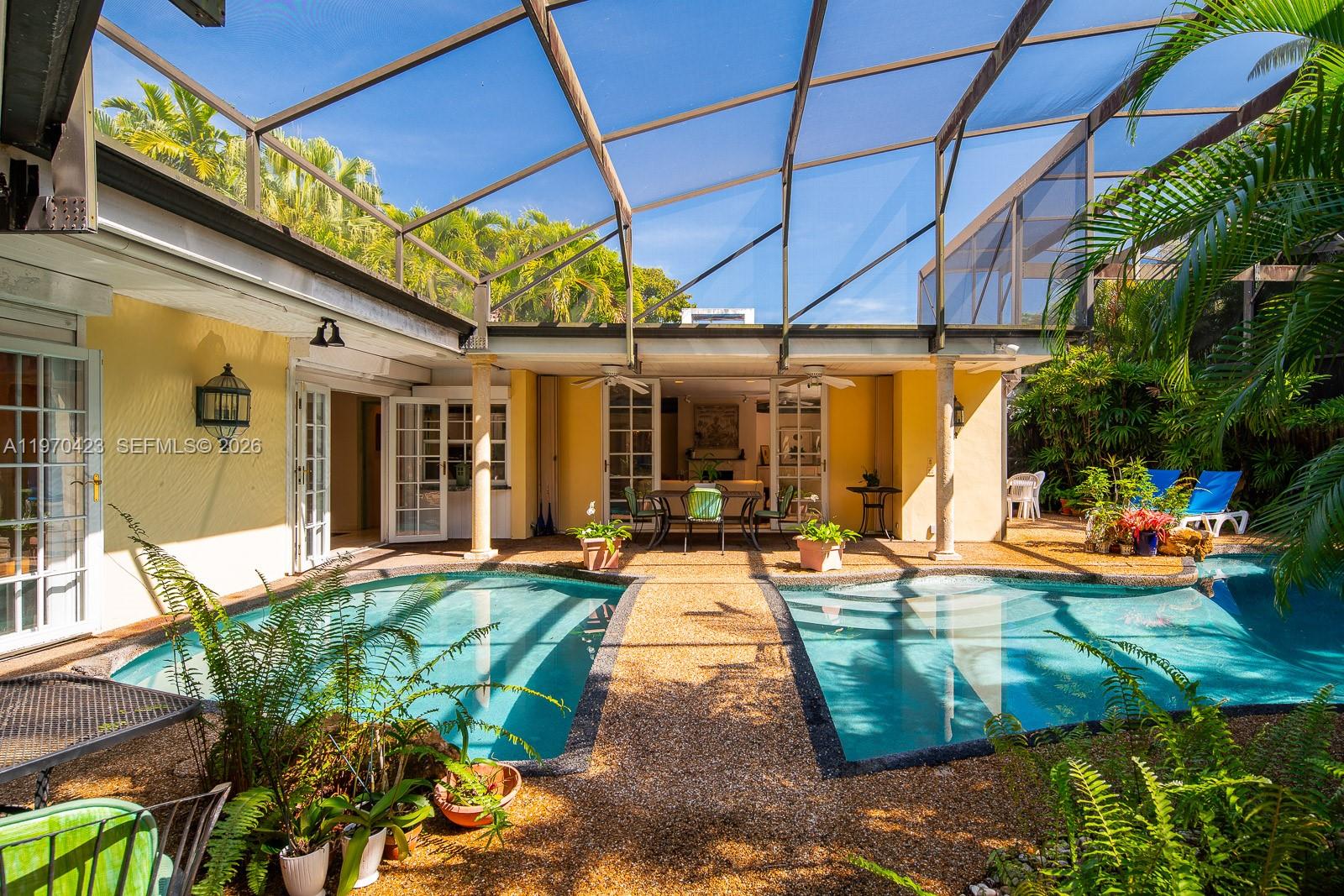 FOUR-WAY LODGE ESTATES - Residential