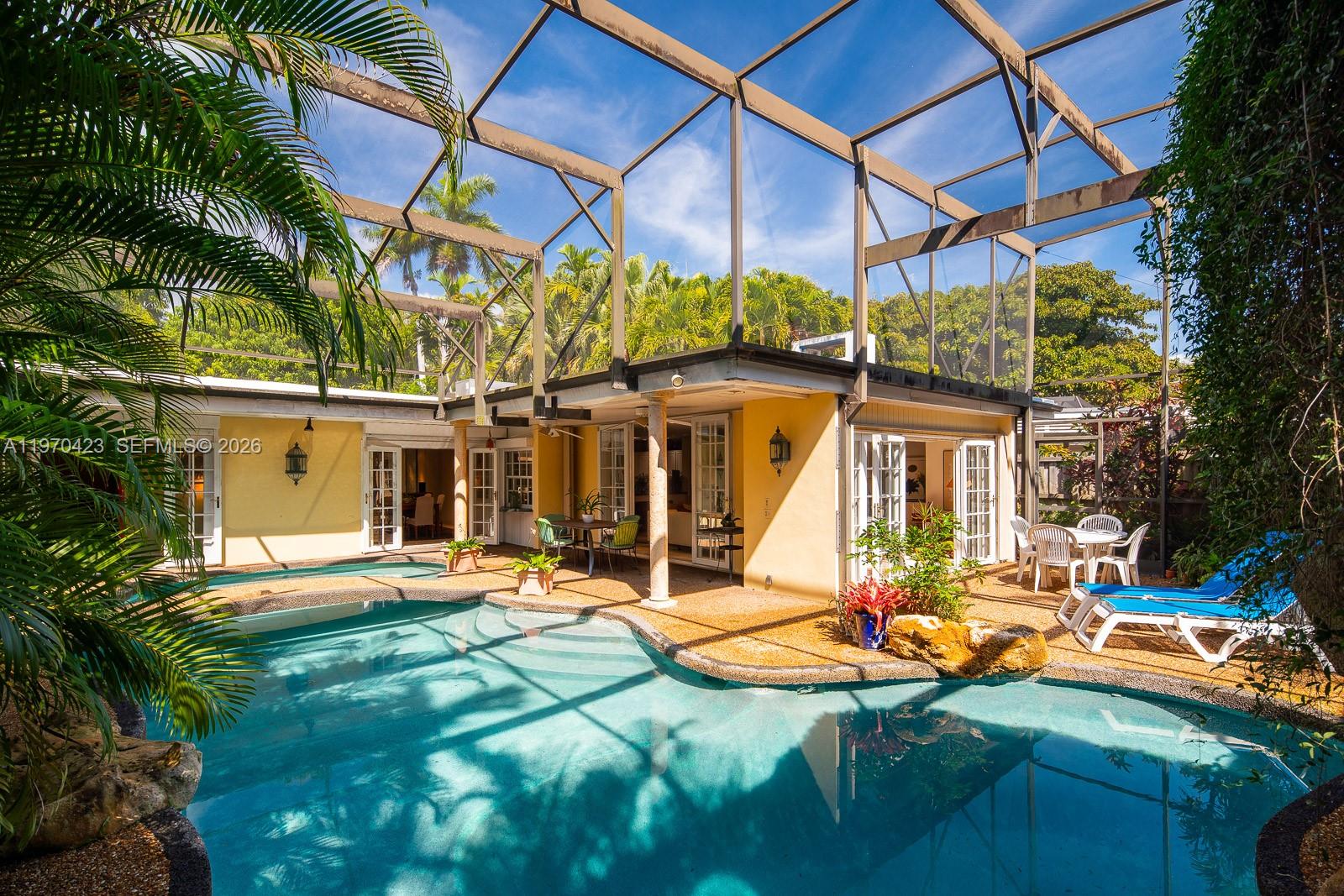 FOUR-WAY LODGE ESTATES - Residential