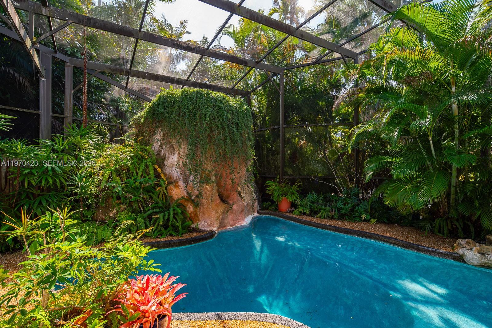 FOUR-WAY LODGE ESTATES - Residential