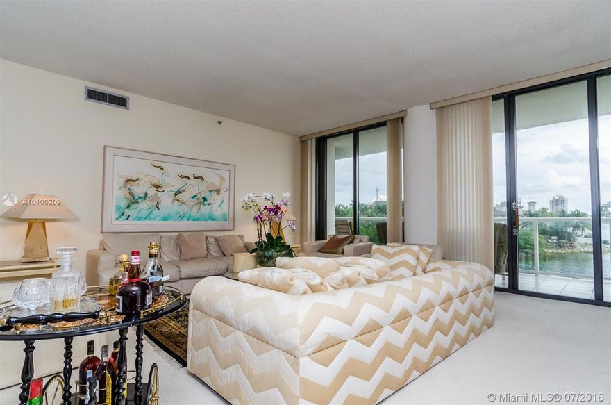 COVETED WATER SUITE! Enter & Immediately Be Wowed By The Most Beautiful Water View In Town Over Looking The Wide Intracoastal Bay! Like Living On a Boat! Exquisite Amazing Water Views From Every Room. Largest 1 bed, Plenty of Room For Guests! Kitchen with Separate Breakfast Area! Fully furnished! 1832 SQFT