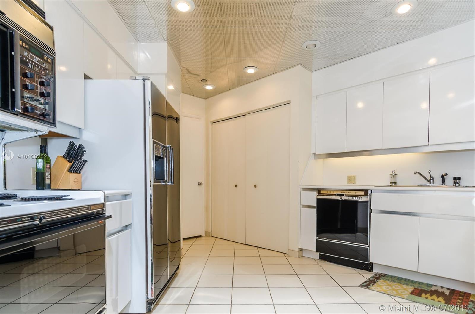 WILLIAMS ISLAND - Residential Lease