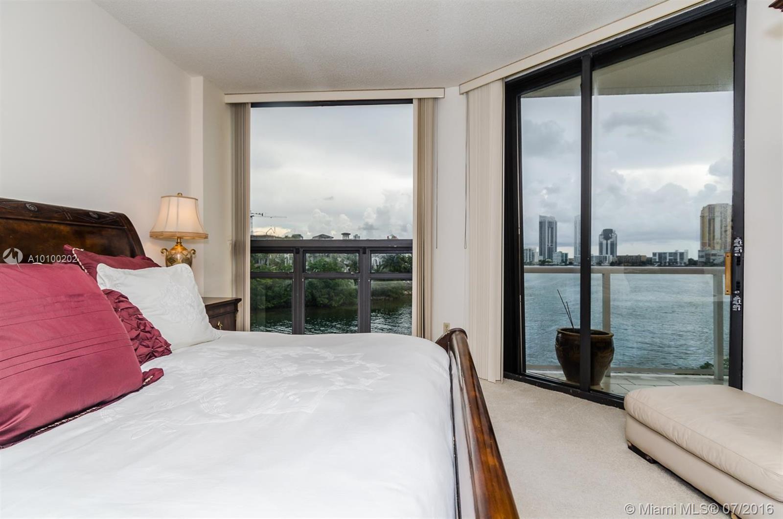 WILLIAMS ISLAND - Residential Lease