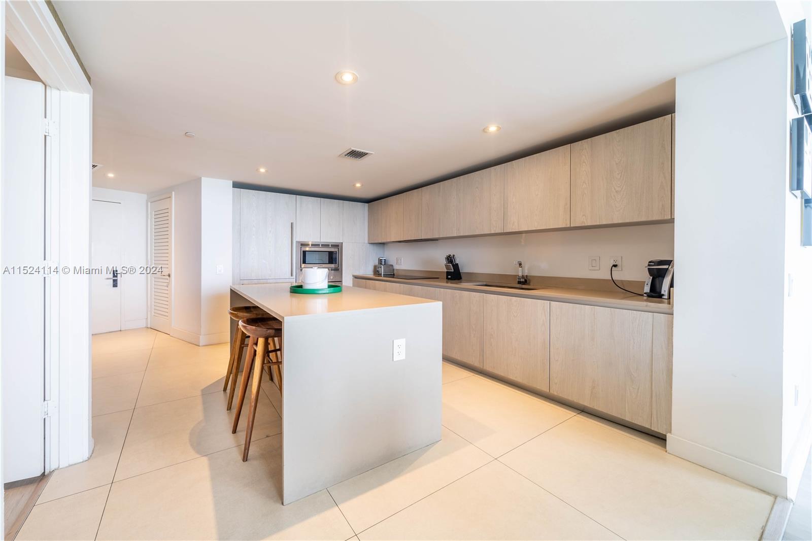 4111 SOUTH OCEAN DRIVE CO - Residential