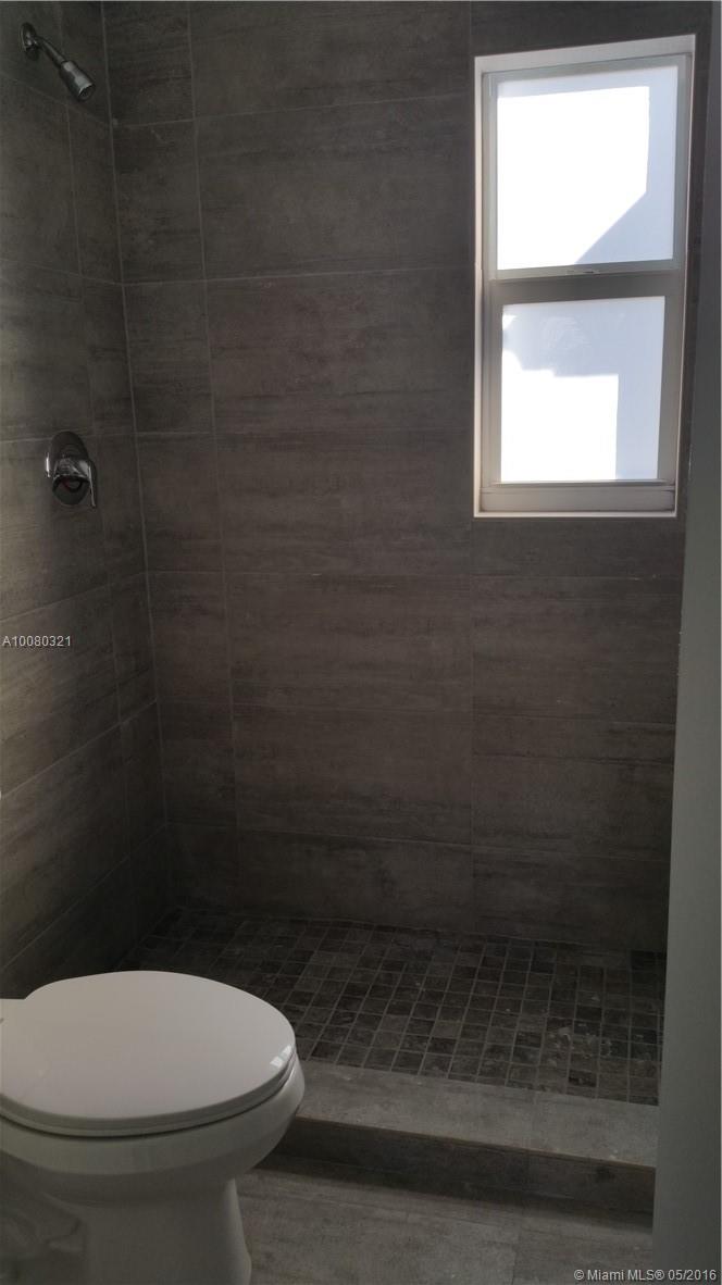 El Jardin - Residential Lease