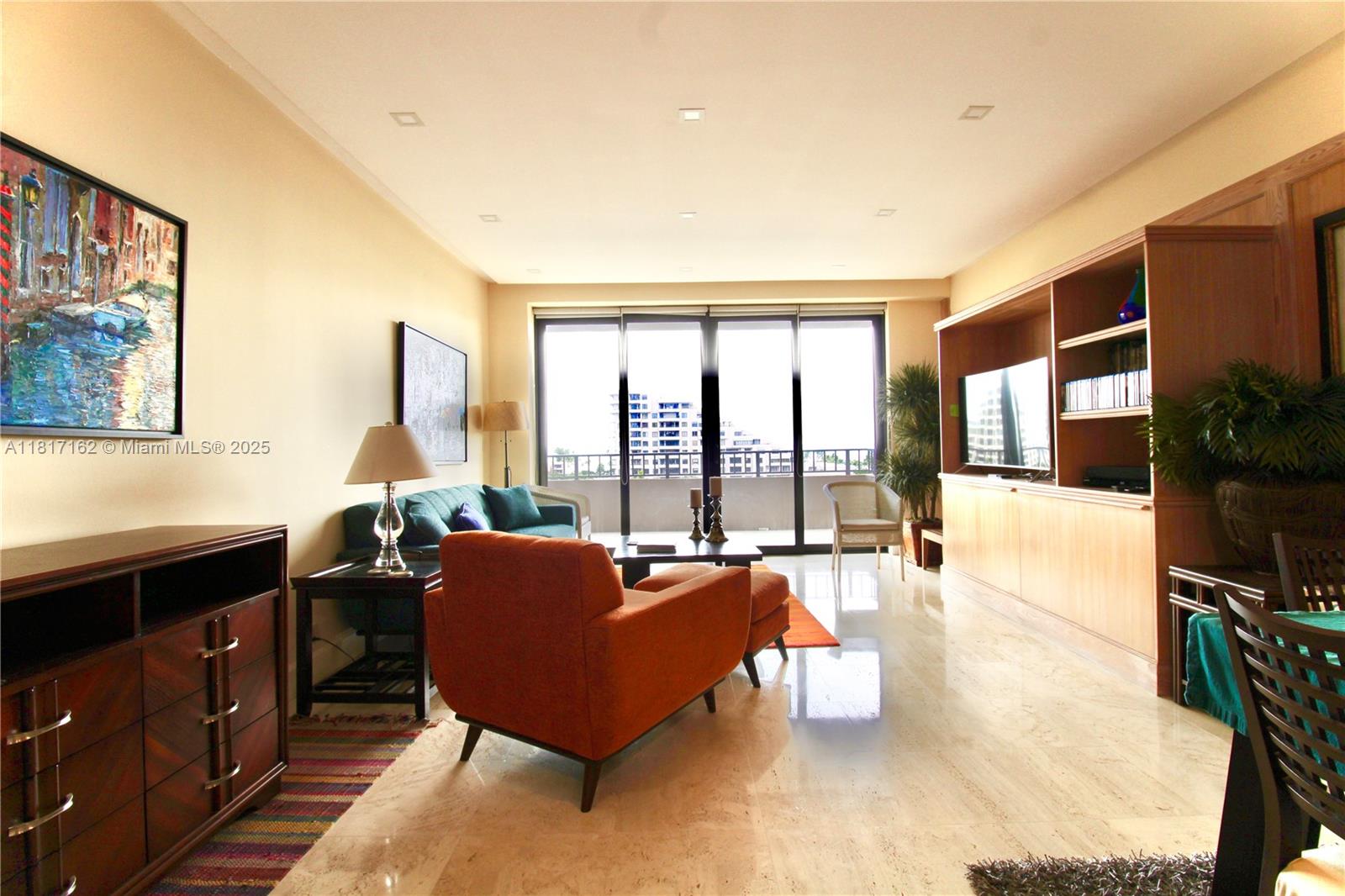 THE EMERALDBAY @ KEY COLON - Residential