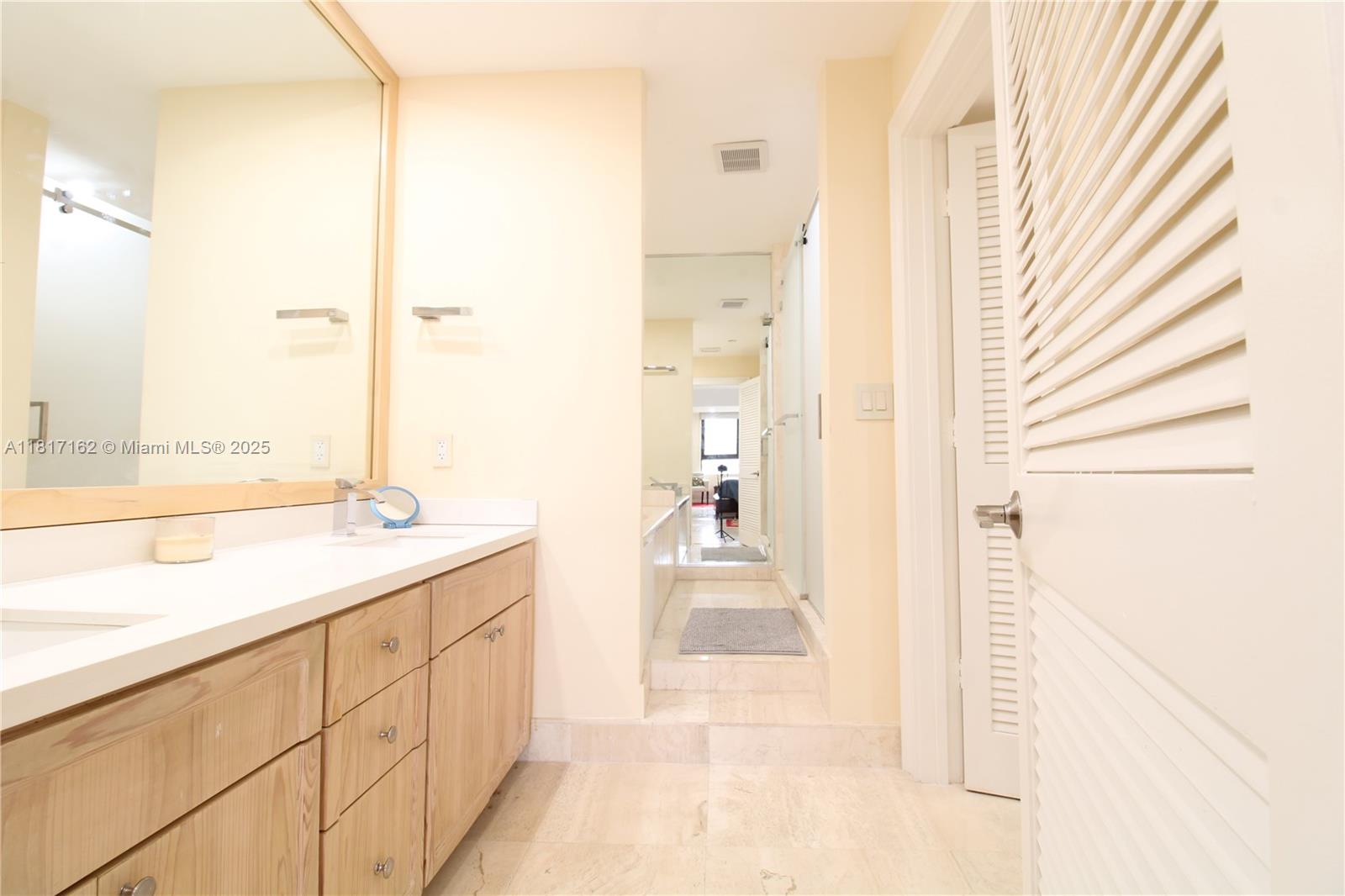 THE EMERALDBAY @ KEY COLON - Residential
