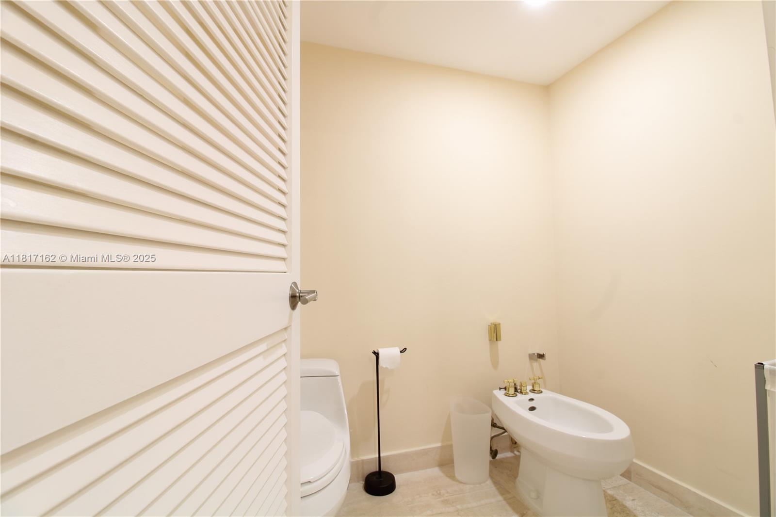 THE EMERALDBAY @ KEY COLON - Residential
