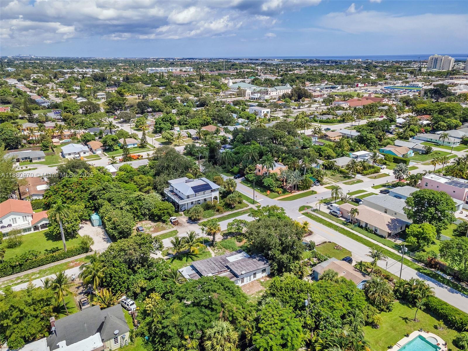 BOYNTON HEIGHTS - Residential