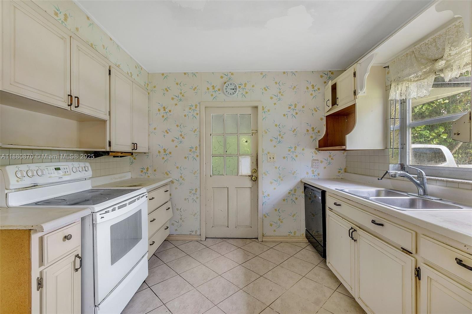 BOYNTON HEIGHTS - Residential