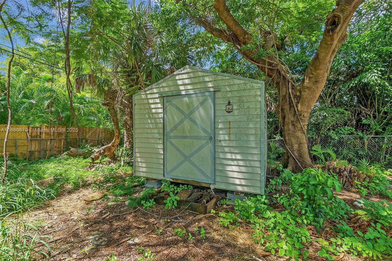 BOYNTON HEIGHTS - Residential
