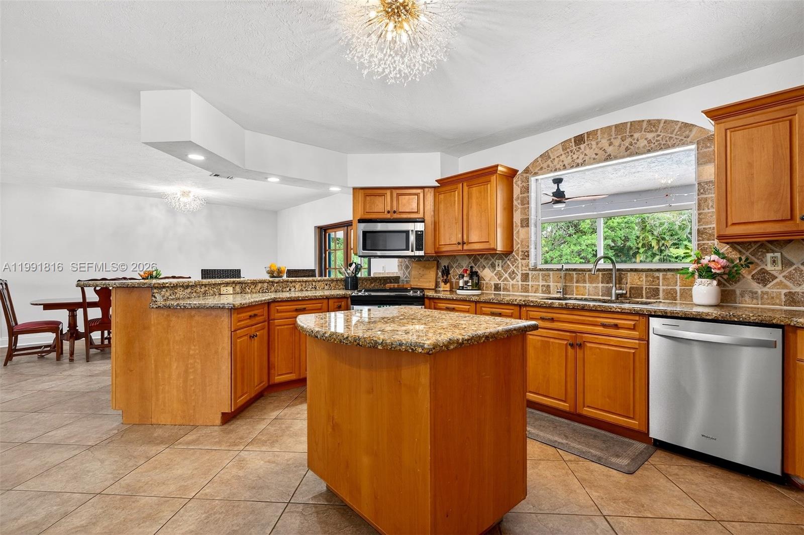 D & M ACRES - Residential