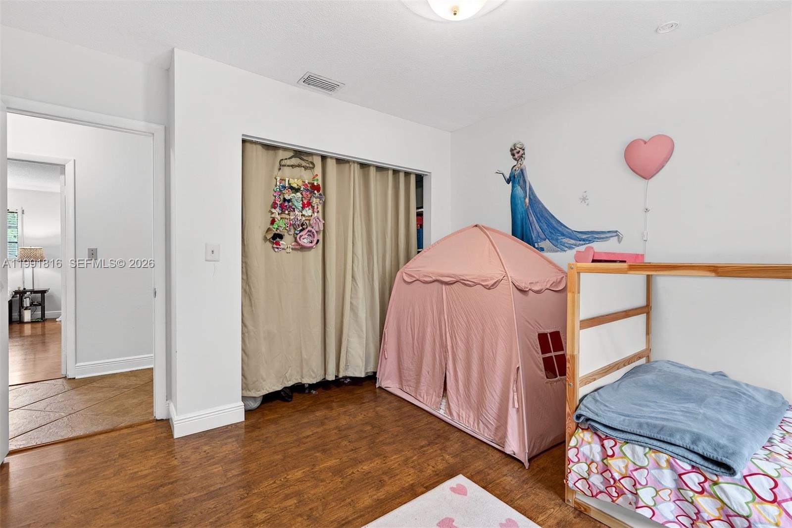 D & M ACRES - Residential