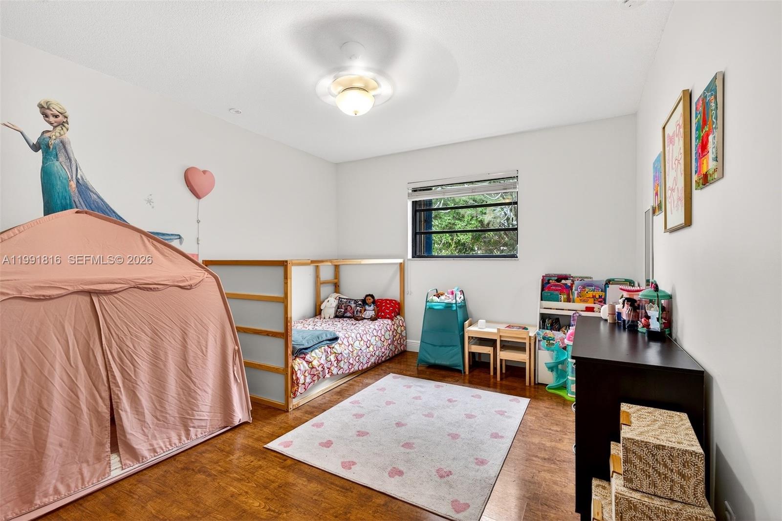 D & M ACRES - Residential