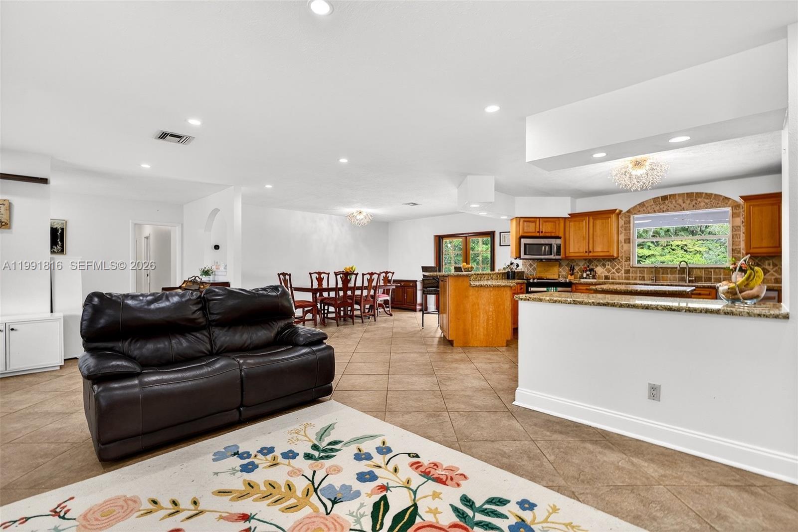 D & M ACRES - Residential