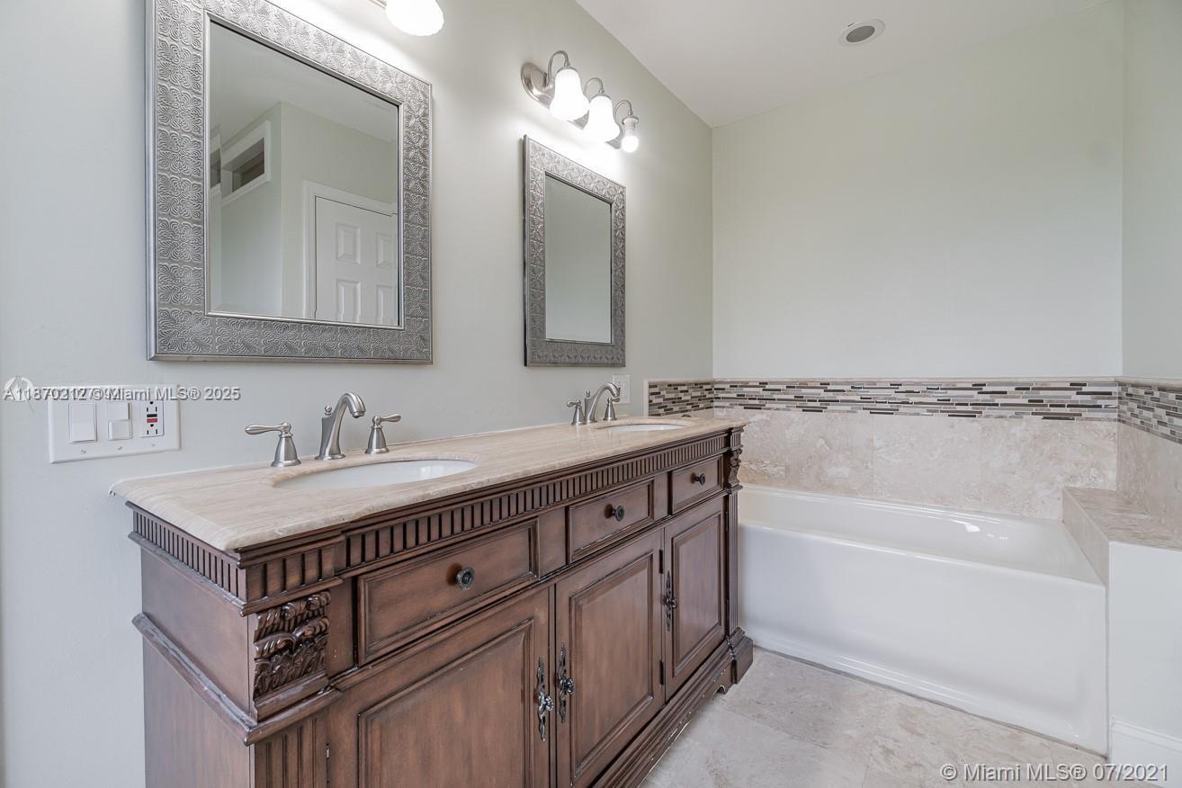 SECTOR 3 - PARCELS C D E - Residential Lease