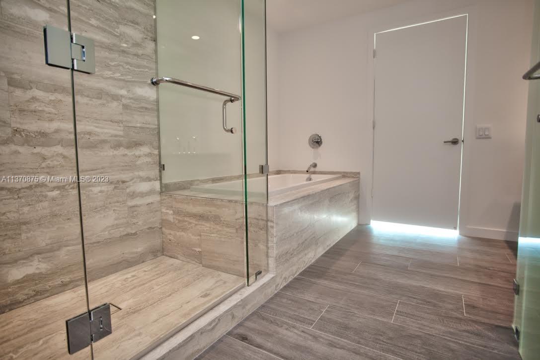 Biscayne Beach Condo - Residential Lease