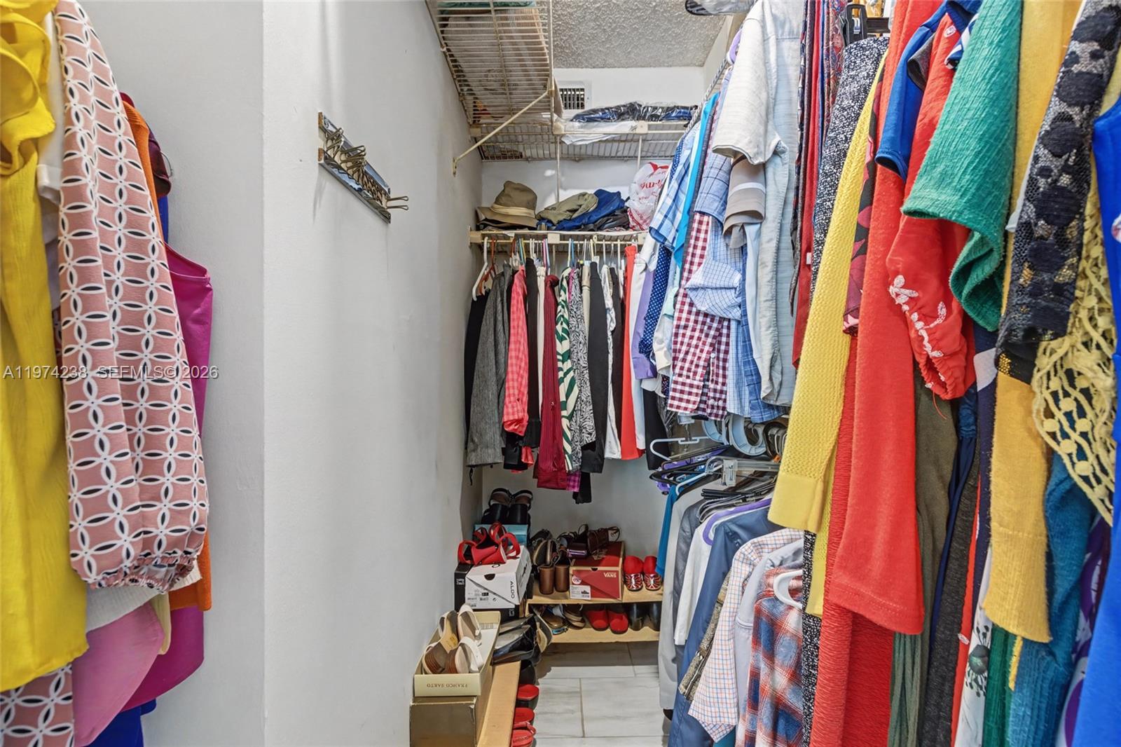 CYPRESS CHASE CONDO NO 8 - Residential