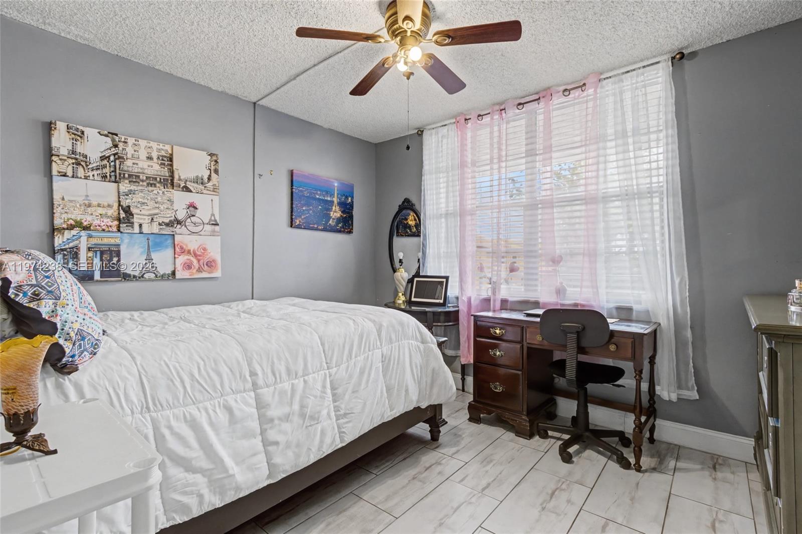 CYPRESS CHASE CONDO NO 8 - Residential