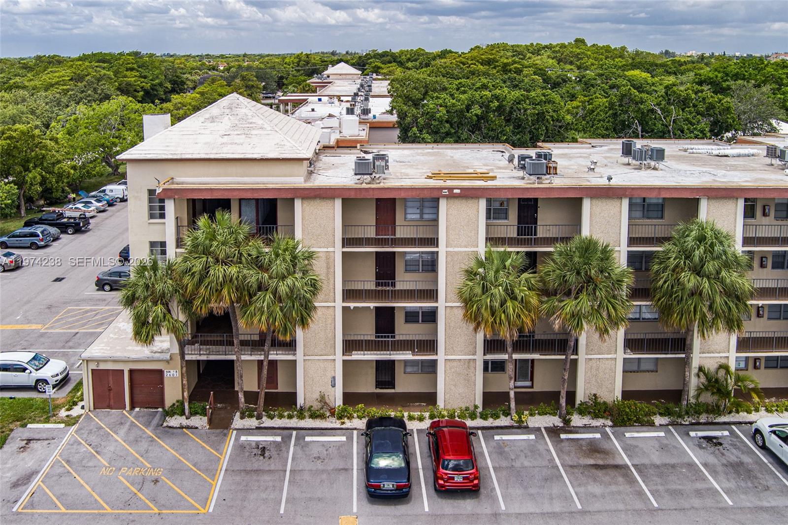 CYPRESS CHASE CONDO NO 8 - Residential