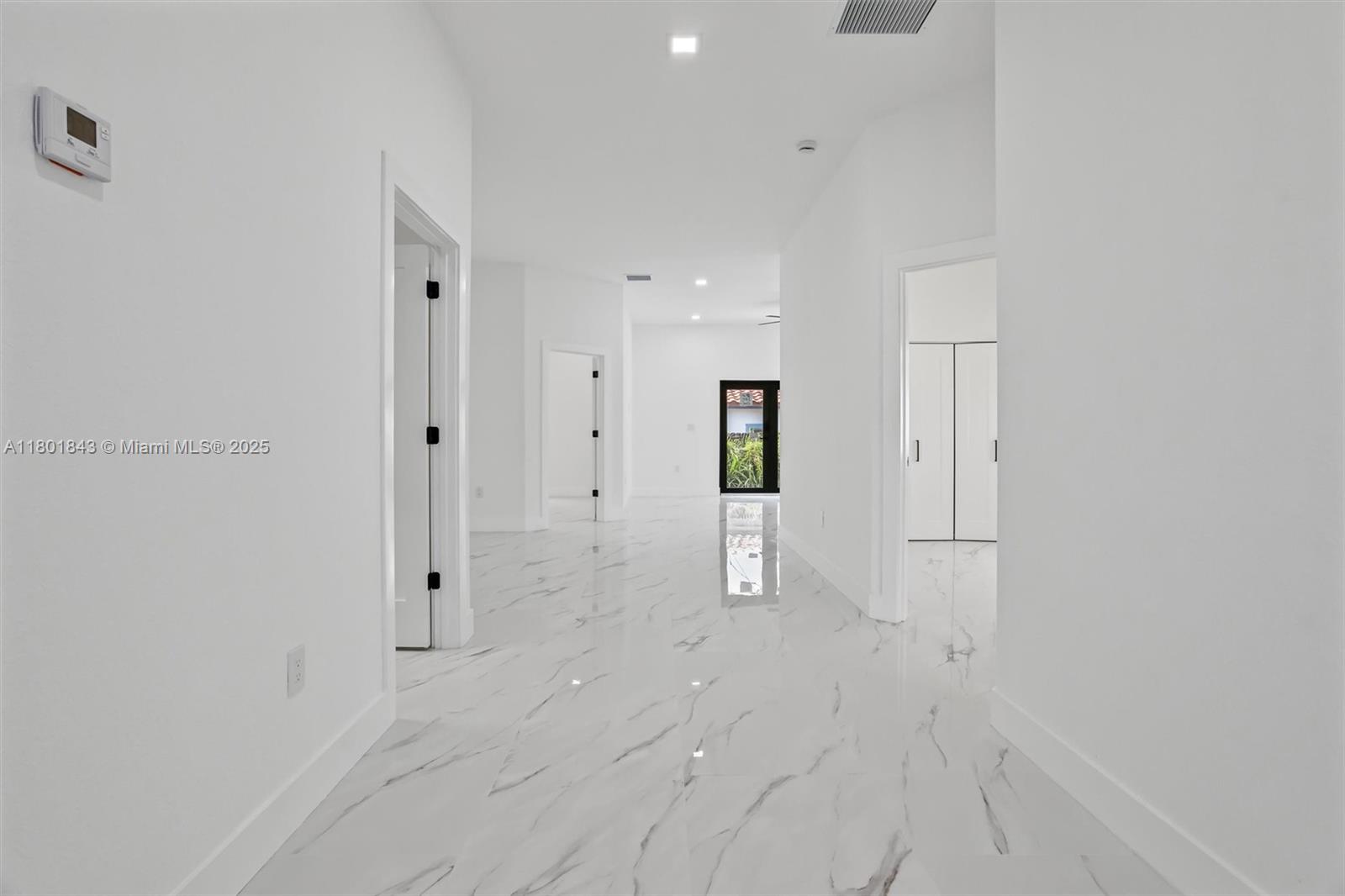2536 NW 15th St