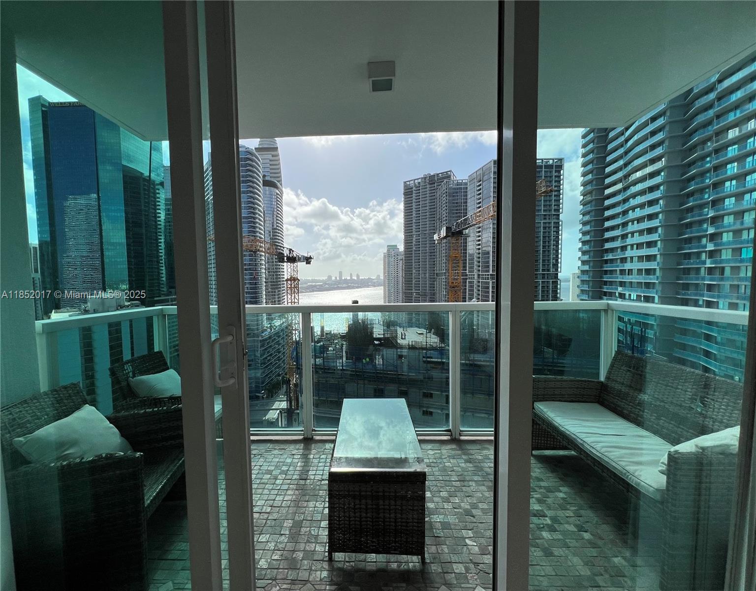 This is the one you’ve been looking for, is spacious and bright with 2 Bed / 2 Bath. Split floor plan with bedrooms on opposite sides for maximum privacy and open living space in the center. Enjoy stunning city and river views from the 32nd floor. Full-service building with resort-style amenities: 2 pools, 3-story fitness center, spa, business center, BBQ area, 24-hour security and concierge. Steps from Brickell City Centre, Metromover, shopping, dining and more. BEST PRICE IN THE ENTIRE BUILDING!