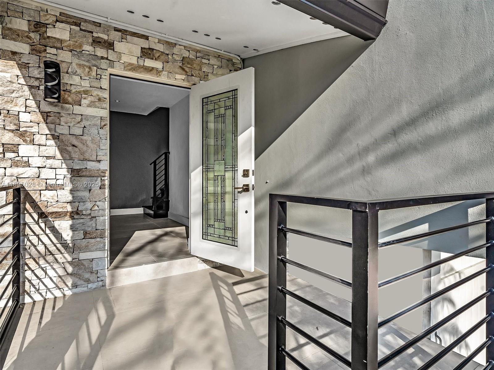 View photos, virtual tours, details... 2141 NE 18th Ave