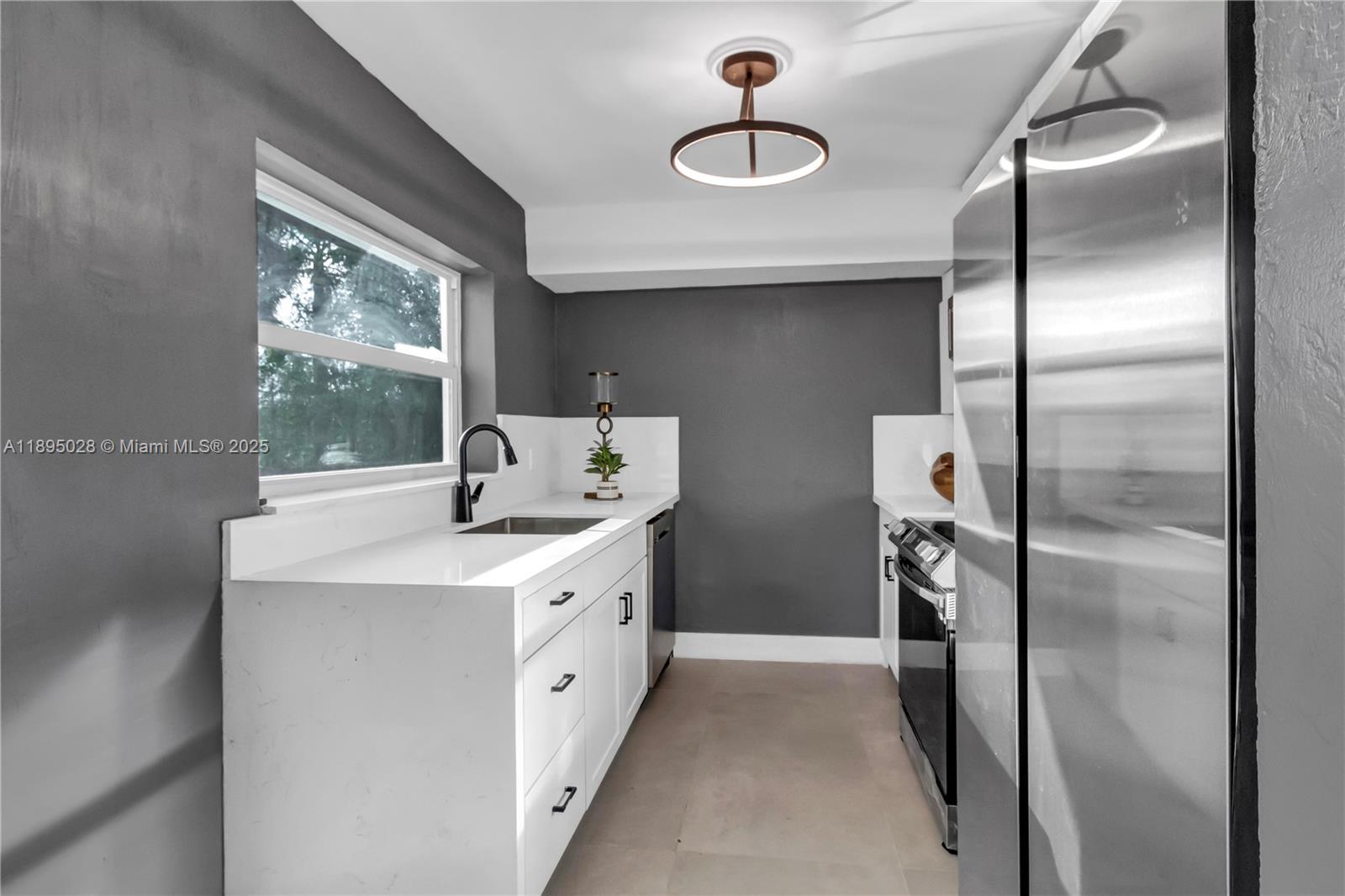 MIDDLE RIVER MANOR - Residential