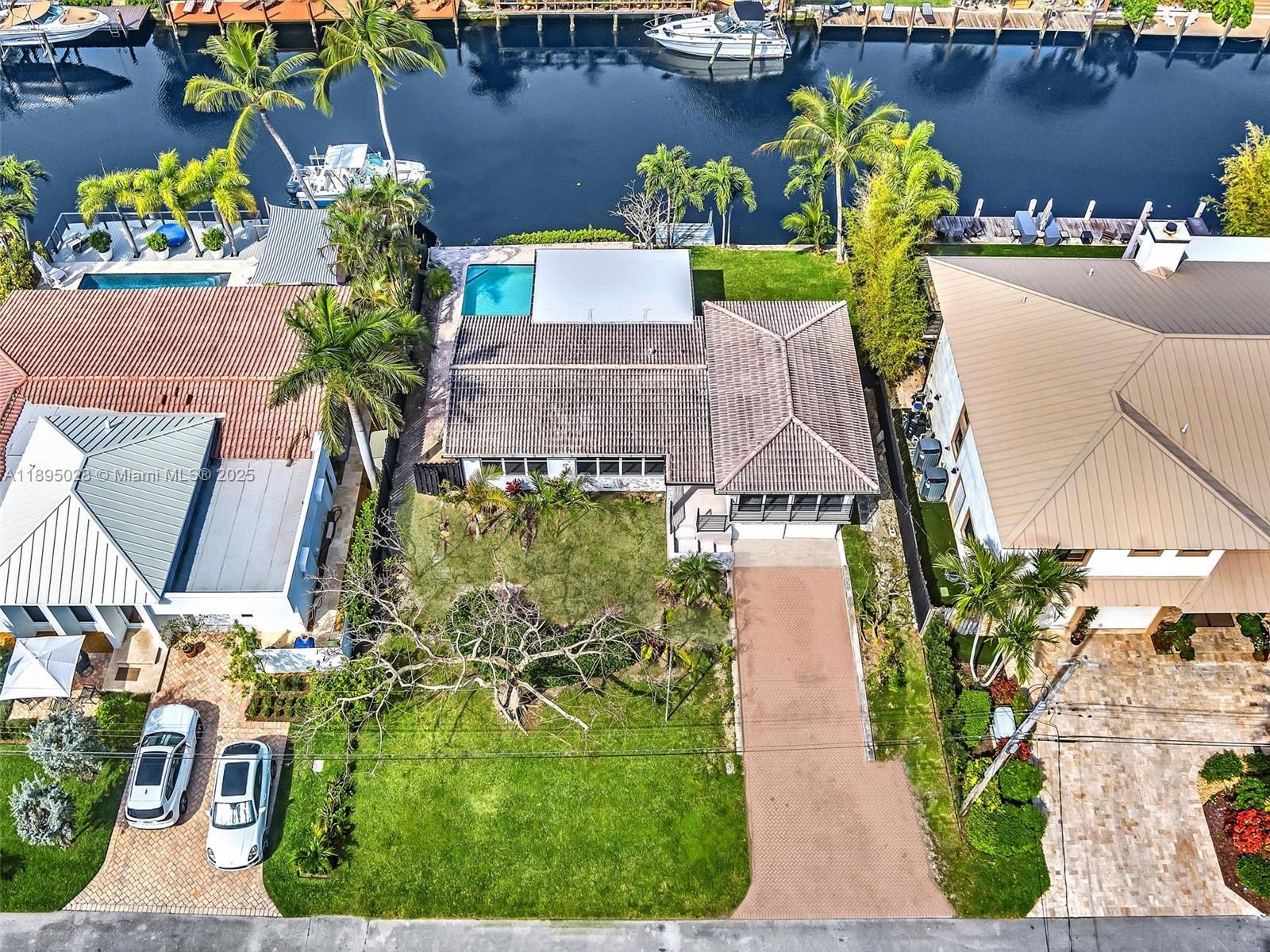 MIDDLE RIVER MANOR - Residential