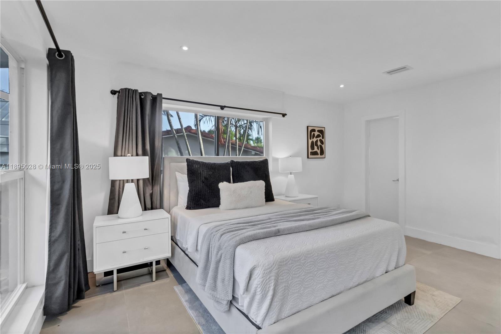 MIDDLE RIVER MANOR - Residential