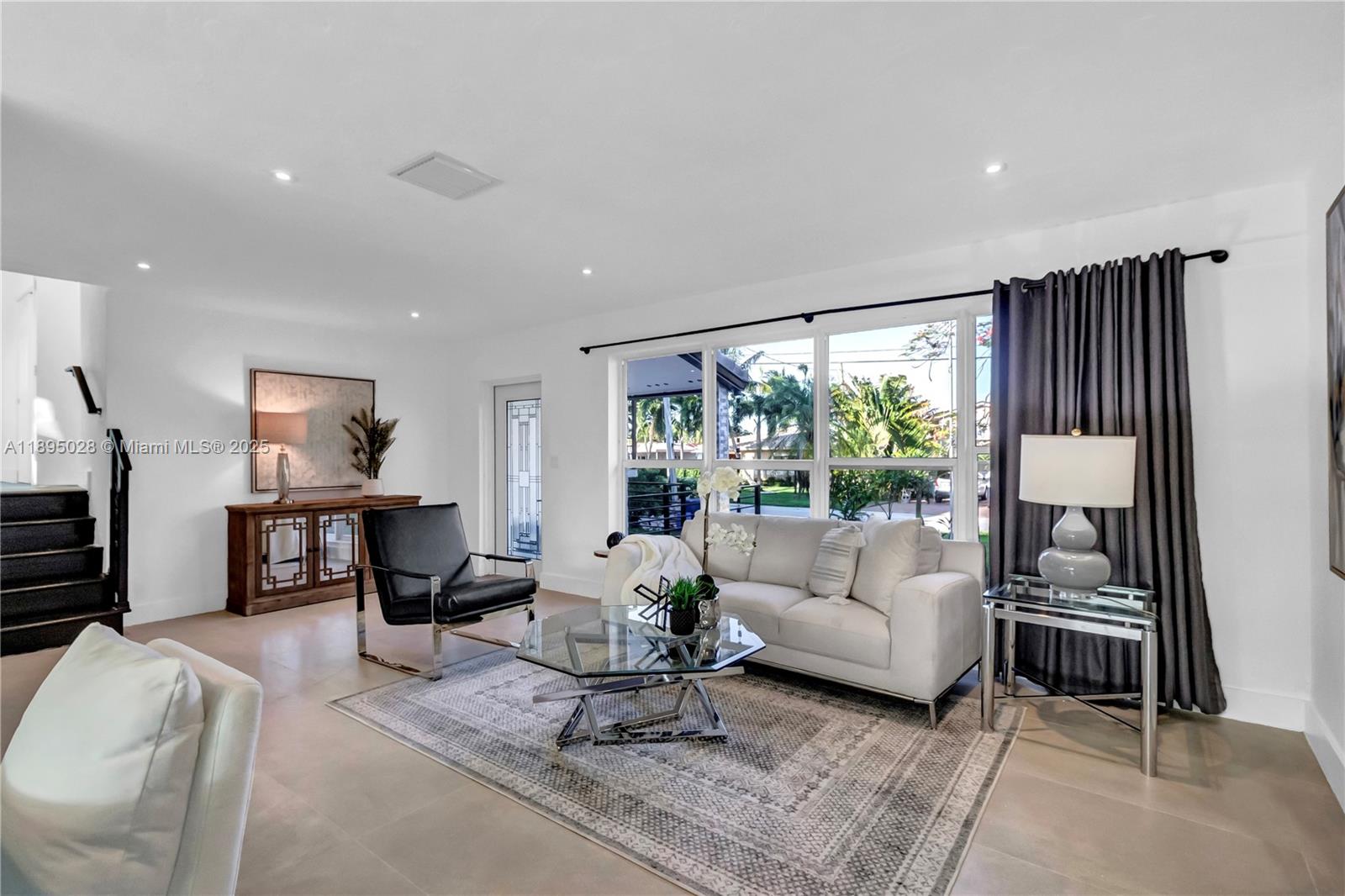 MIDDLE RIVER MANOR - Residential