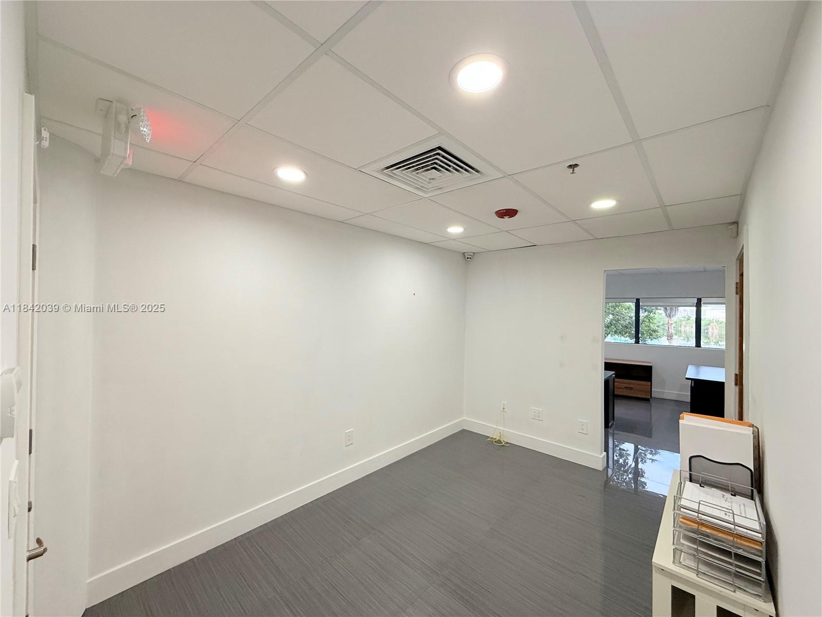 FULL-SERVICE BUILDING, 24 HRS ACCESSIBILITY, FULL GENERATOR BACK-UP. FIRST MONTH AND 2 (TWO) SECURITY DEPOSITS REQUIRED.