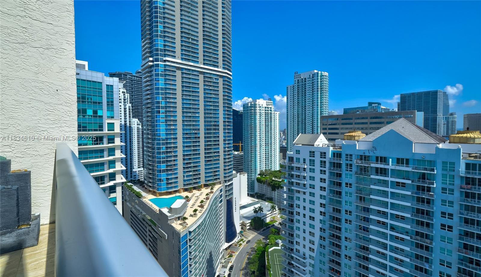 THE MARK ON BRICKELL COND - Residential Lease