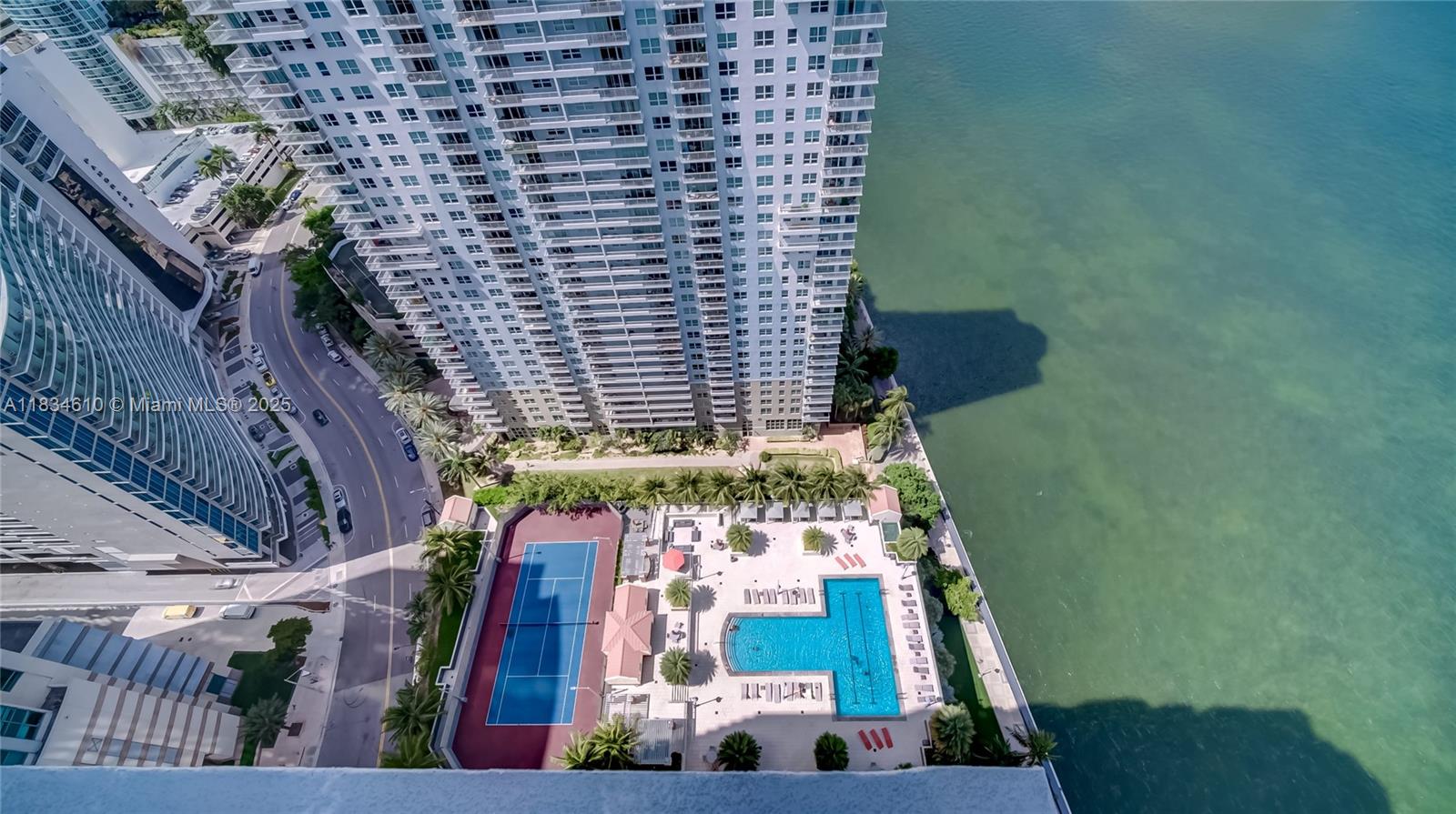 THE MARK ON BRICKELL COND - Residential Lease
