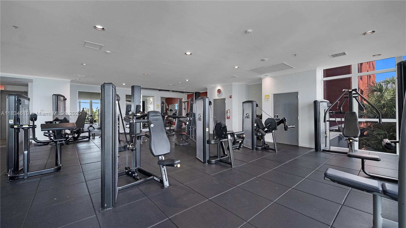 THE MARK ON BRICKELL COND - Residential Lease