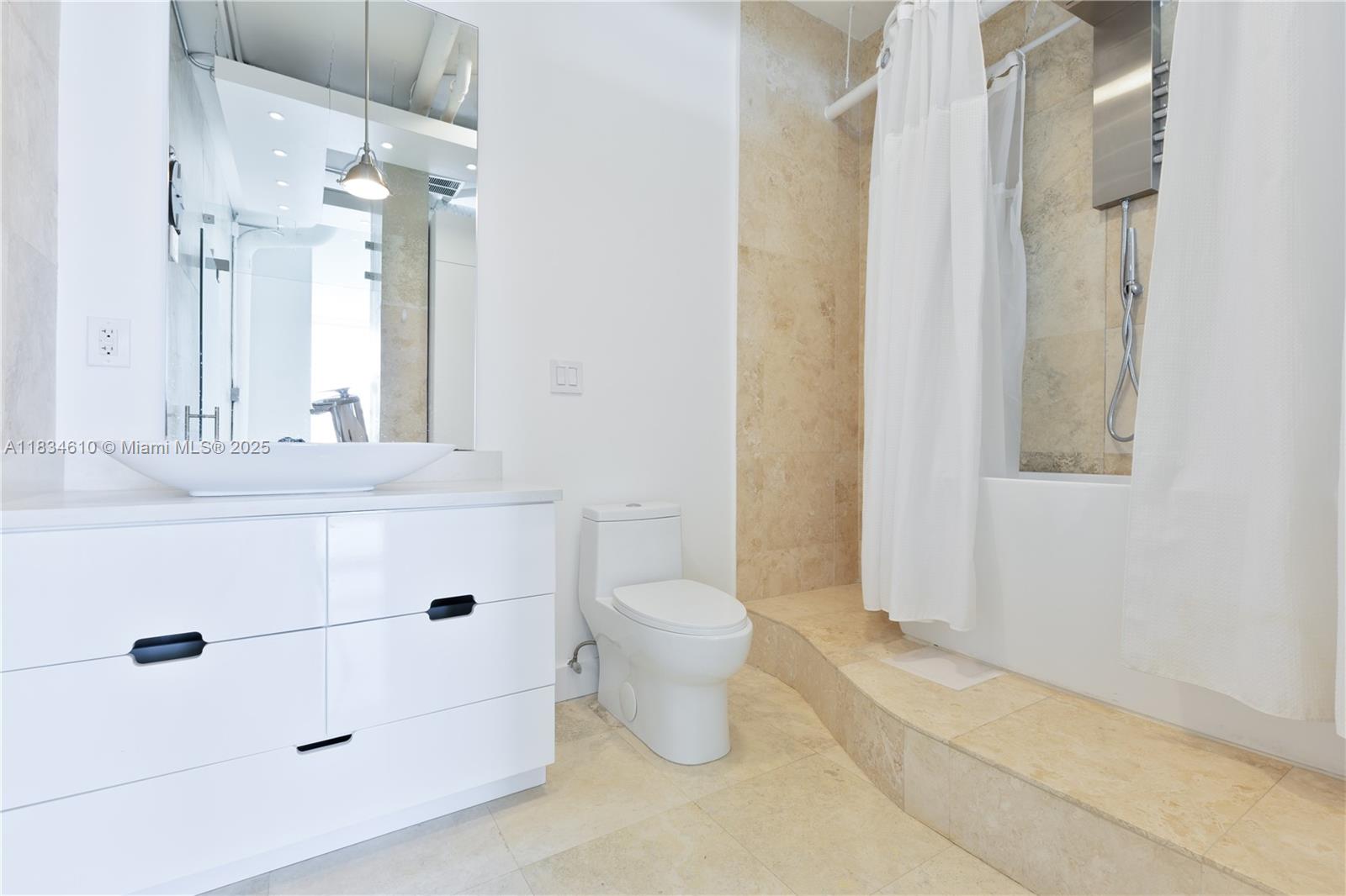 THE MARK ON BRICKELL COND - Residential Lease