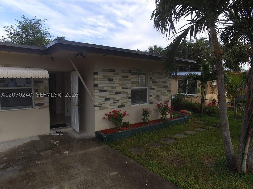 Photo of 1519 N 59th Ter #n/a, Hollywood, FL 33021 (MLS # A12090240)