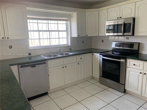 9000 SW 202nd Ter Cutler Bay FL 33189