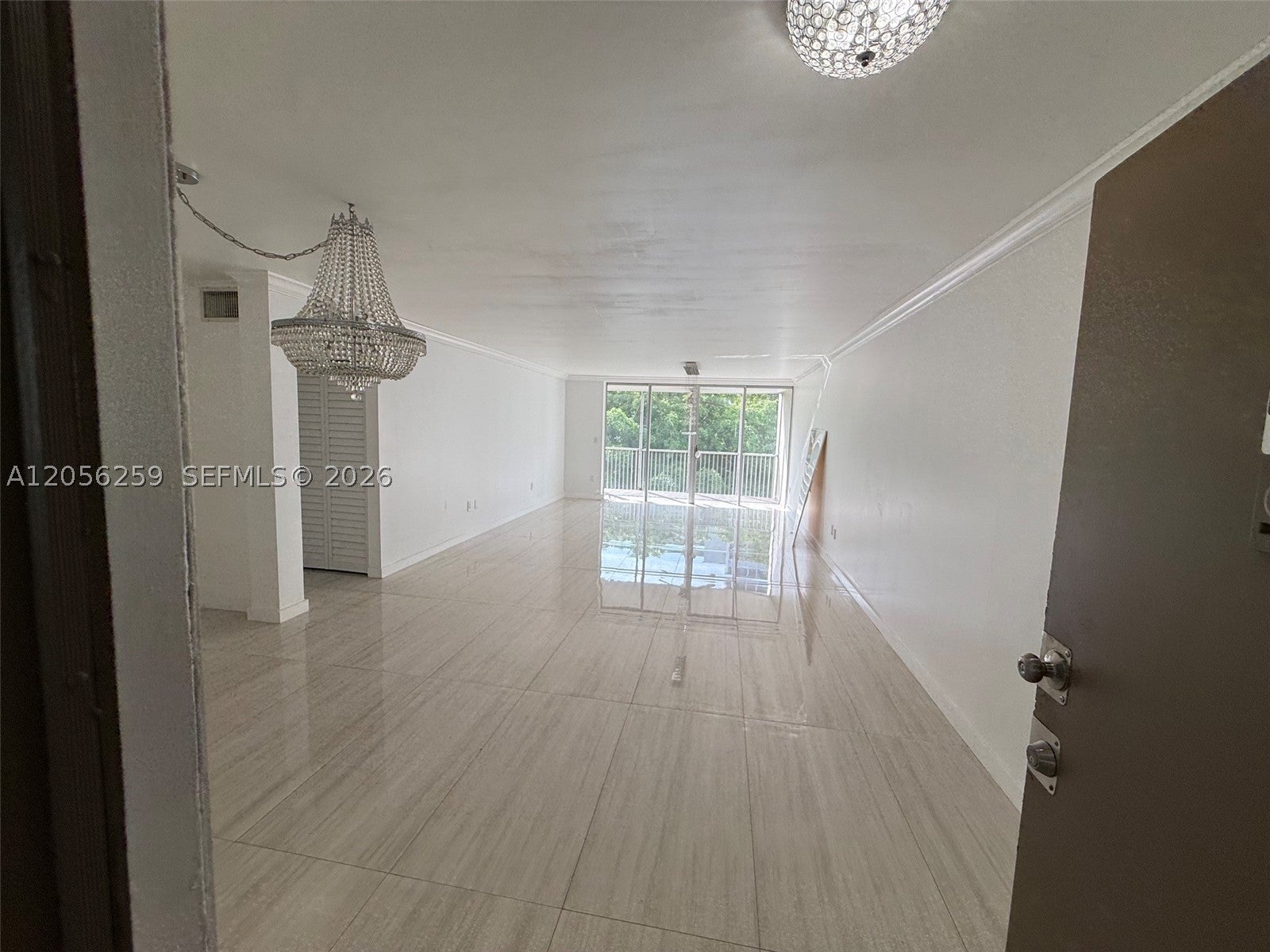 1670 NE 191st St 302-3