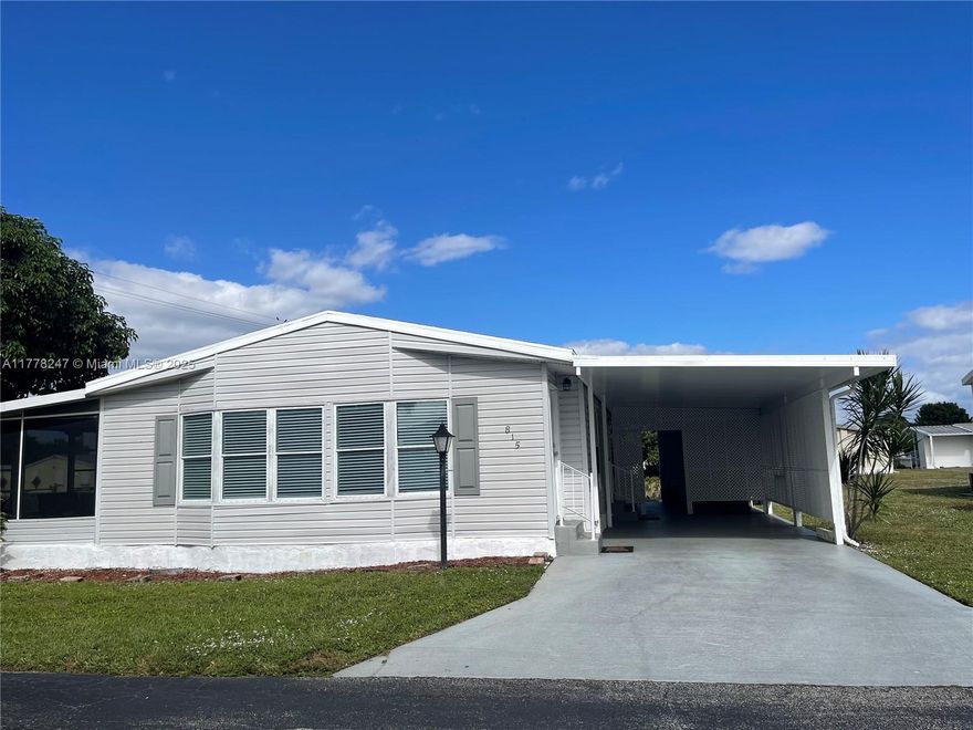 amazing house totally remodeled new washer and dryer new kitchen in a beautiful quite community.