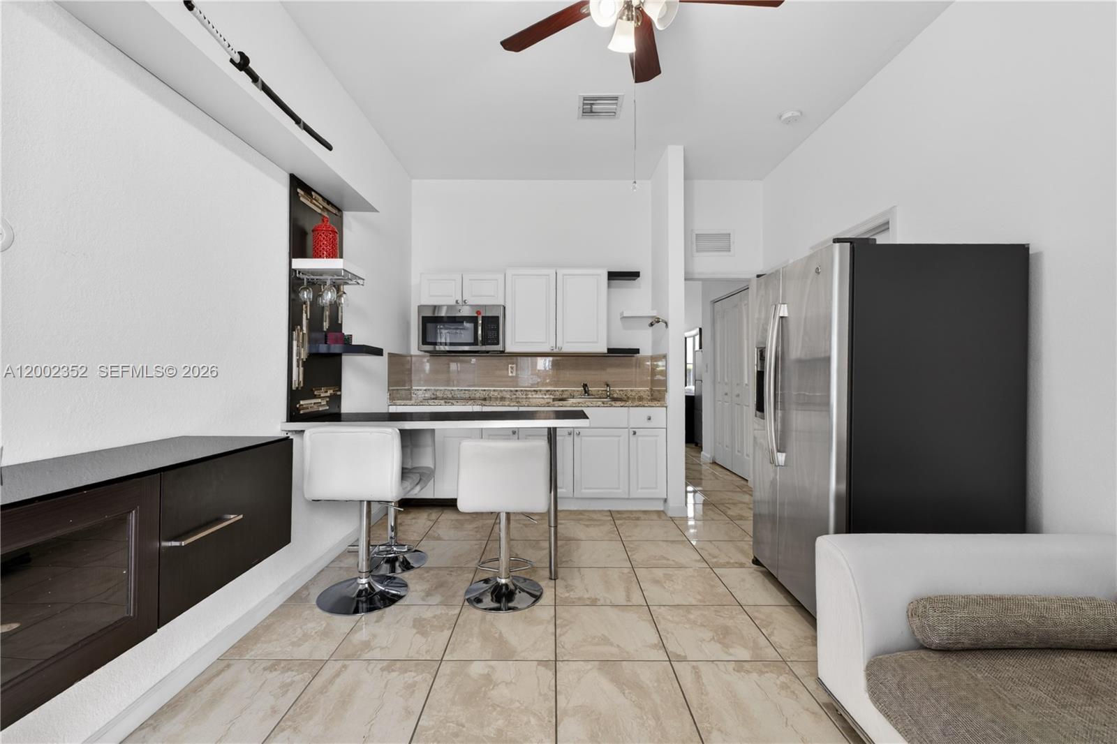 MANDARIN LAKES - Residential