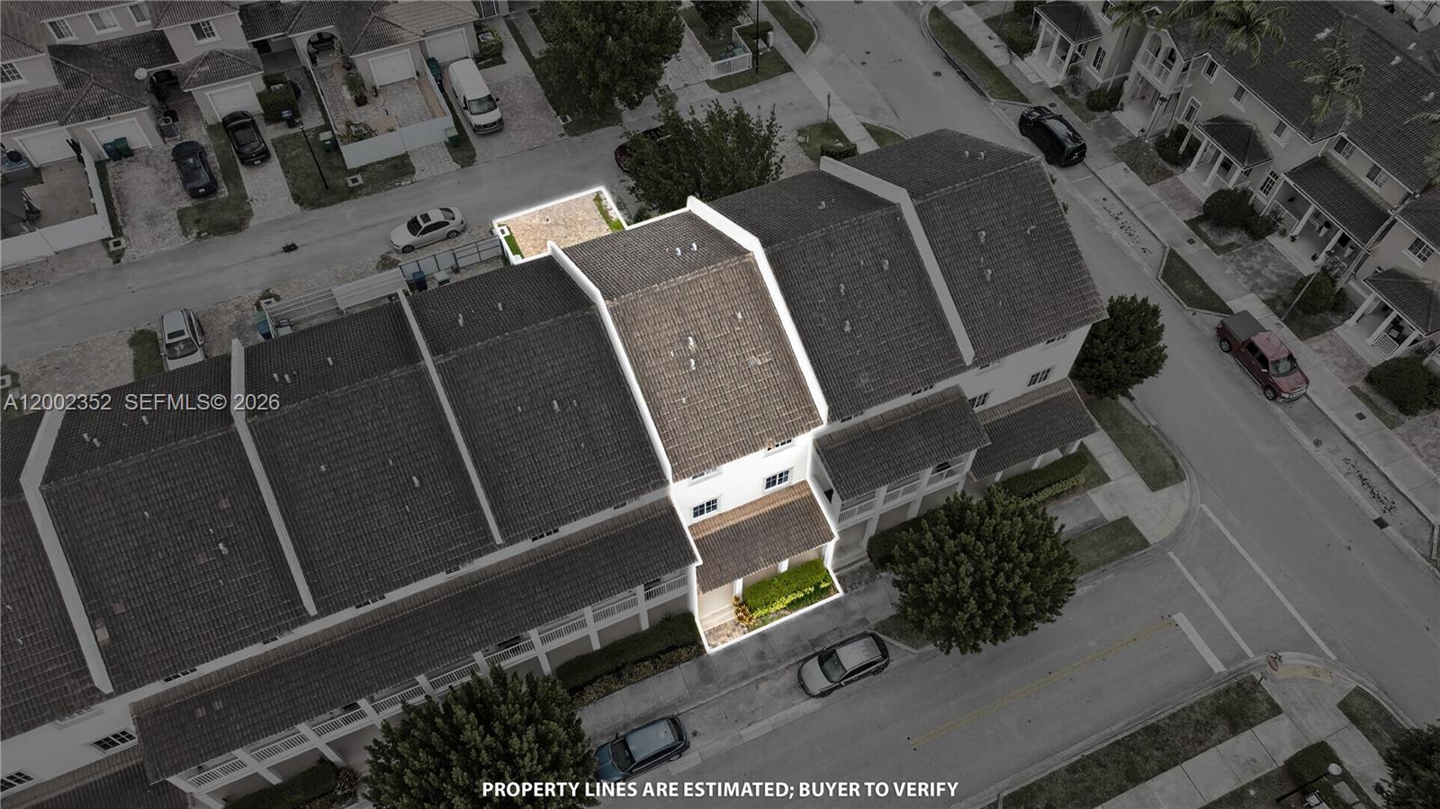 MANDARIN LAKES - Residential