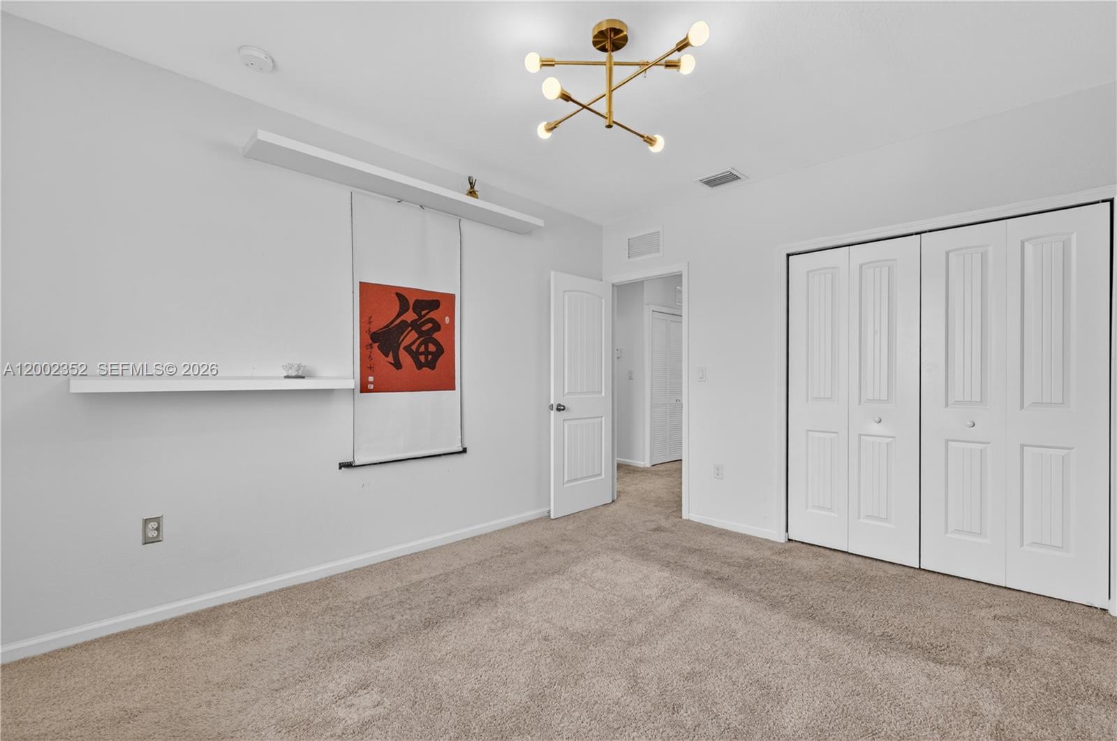 MANDARIN LAKES - Residential