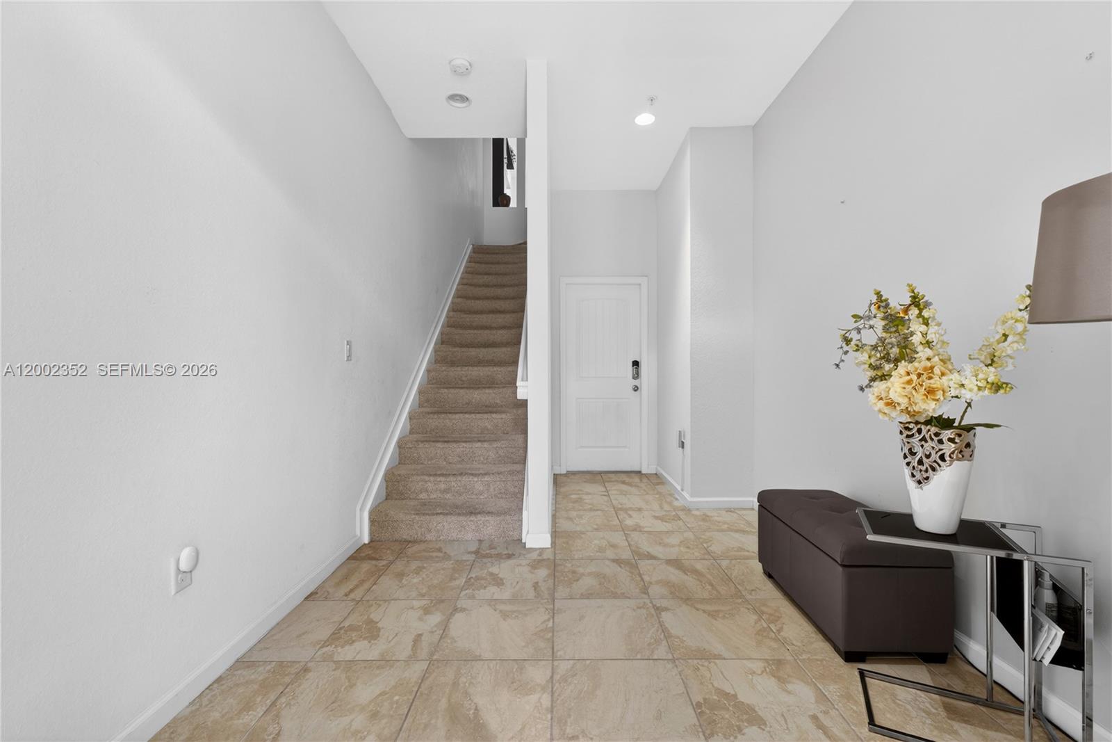 MANDARIN LAKES - Residential