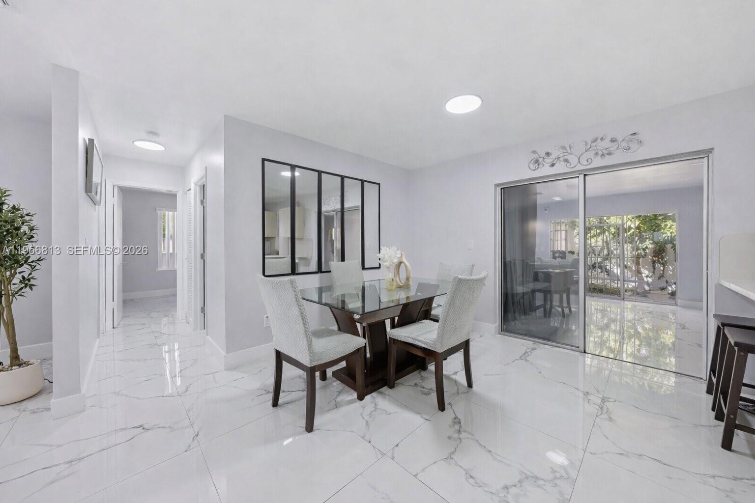 PRINCETONIAN WEST - Residential