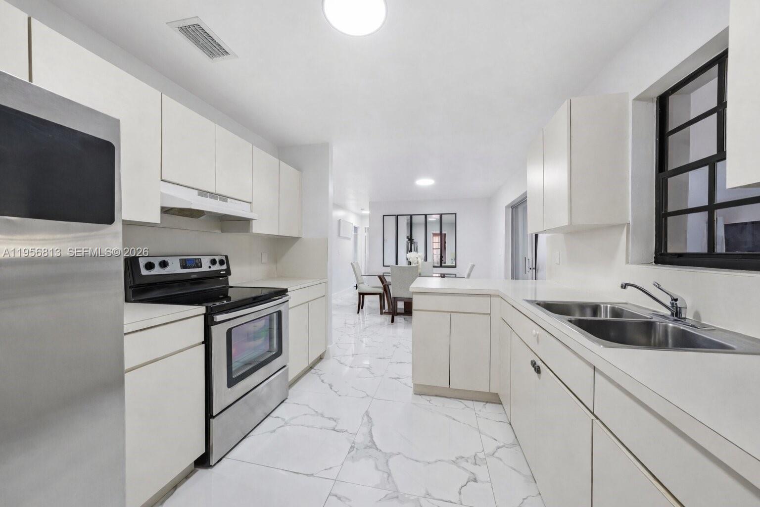 PRINCETONIAN WEST - Residential